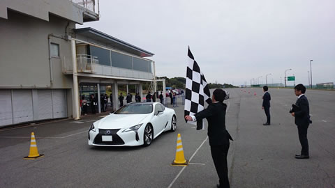レクサス平塚 LC500大磯イベント